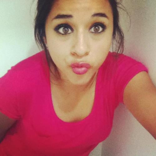 VaaleRamireez's profile picture. 