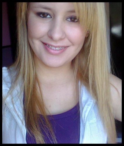 É facil de mais viver em paz, a gente é que complica tudo, vem vamos viver, viver Jesus, pra gente ser feliz ♫