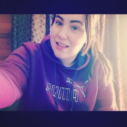 ASplashOfShimme's profile picture. 