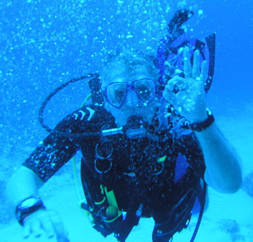 oldnavydiver's profile picture. 