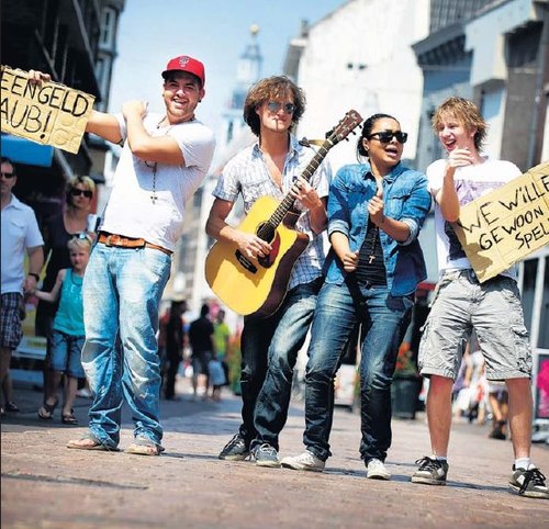 Mary Shade a #bigpop band from Holland. Enjoy the Experience.