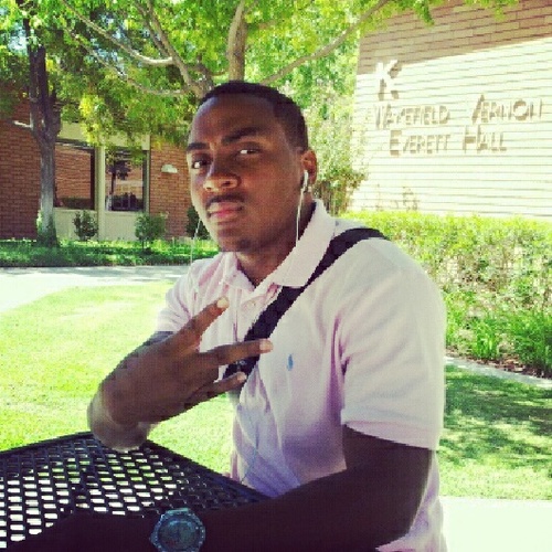 Its yo boy chubby man f**k wit a nigga just follow me & ill follow back. Grinding with the West Hills Falcons #collegelife
 #teamtripod & #Fratmovement