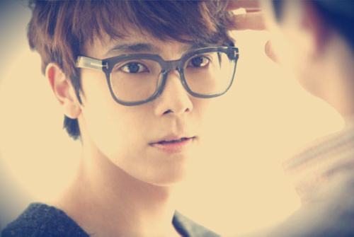 ผมบอทลีดงเฮสุดหล่อ จากเอสเจเจ? ฟอลมาสิครับเอล์ฟของผม จะได้รู้ว่าผมน่ารักแค่ไหน วีอาร์ซูเปอร์จูเนียร! #LINEBOTH?