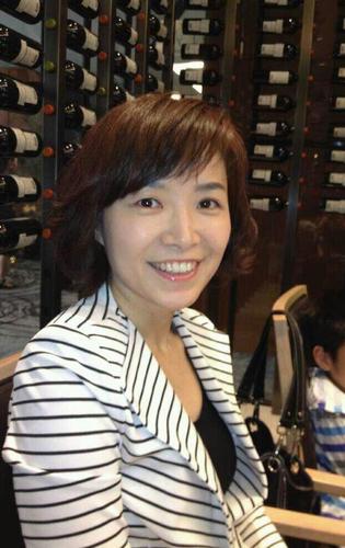 phylia's profile picture. sogang university. professor of educational technology