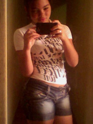 Queem sou eeu _?
' aquela que esta acima de você :B e abaixo de Deus ea garota que vooç nunca vai ser querida :* recalque de puta bate e volta amr.
