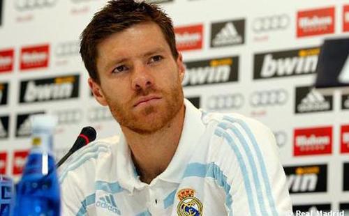 100% madridista,completamente apasionada del futbol y enamorada del Real Madrid. Xabi Alonso es mi héroe. Apoyando siempre a los grandes campeones #HalaMadrid