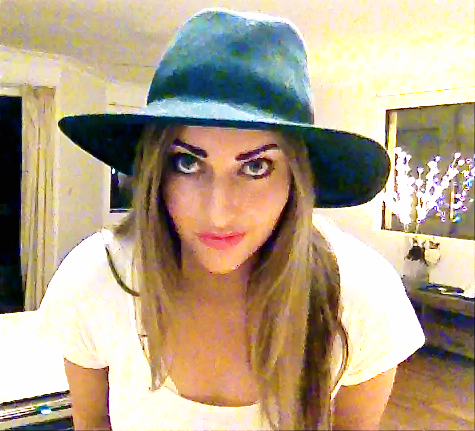 Instafashionz's profile picture. 