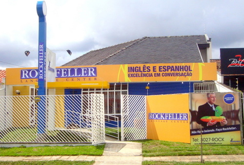 Escola de inglês e espanhol com excelência em Conversação agora em Curitiba!!!