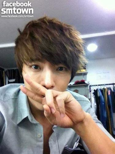 sjドンヘSHINeeてみなSNSDソヒョンてぃぱf(x)ソルリクリスタルa pinkチョロンmiss a すじぺん!!!気ままに生きてる高校生ですよろろん(´｀)フォロバ率120ぱーせんとですじゃんじゃんふぉろみ！