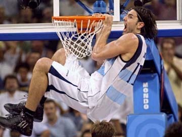 Me gusta el basket y la politica. Vote a Mauricio y quiero que sea presidente. Soy militante de La Solano Lima