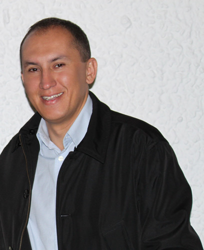 carlosvelezre's profile picture. Ingeniero, Emprendedor y autodidacta, amarante de la educación, el cine, el deporte y las buenas compañías.