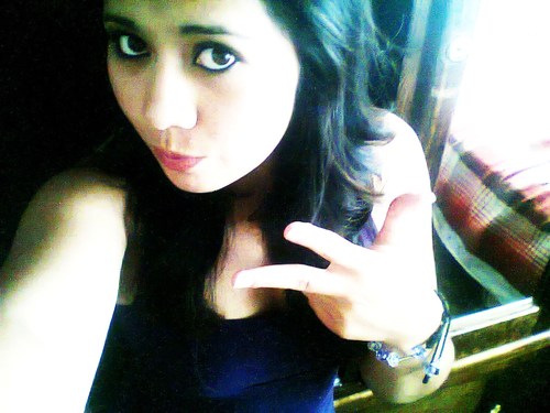siiempre sonrie' es el mejor regalo qe puedes dar..!! 3
