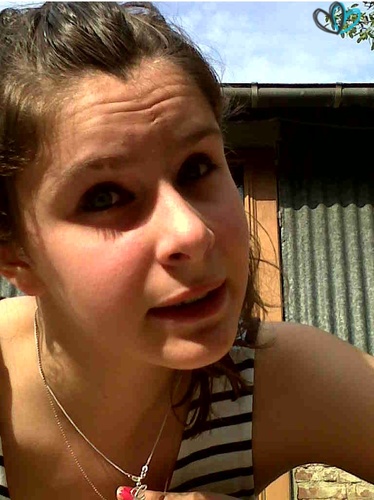 -Ilona Massera ; One Direction les Mieux la base quoi ! En espérant que les 1D Me Follow ! 3. Follow moi Jte Follow ! ;D.