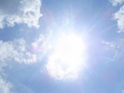 I love the environment! Lets talk about renewable energies and how to make the world a greener place!