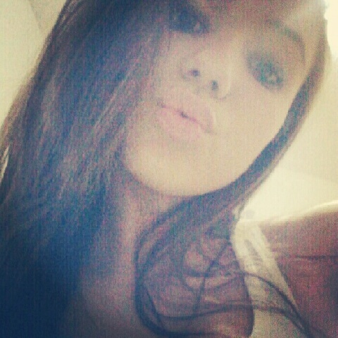Instagram : @marianarochaa