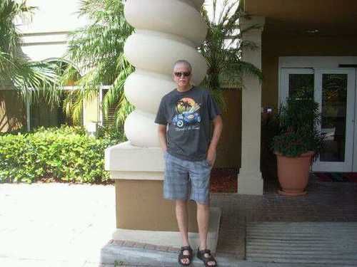 finoky1959's profile picture. Just a lurker. No longer participating.