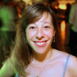 marriage & family therapist, writer, reader, Zumba enthusiast, lax knitter and mom to 2.