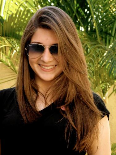 Queira viver, viver melhor, viver sorrindo e até os cem. Tô feliz, to despreocupado, com a vida eu to de bem.