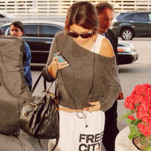 ekafselsalsa's profile picture. 