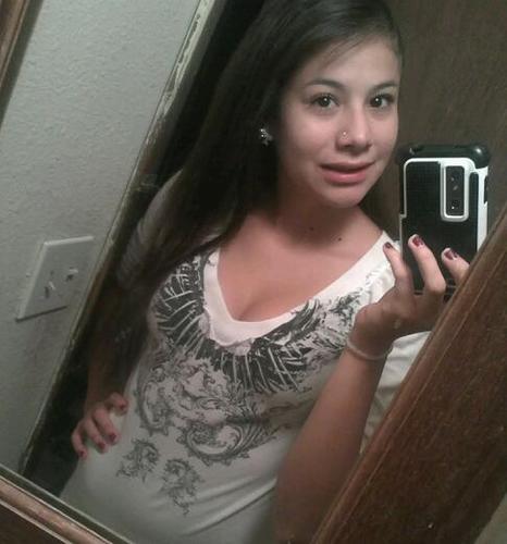 if you can make a girl laugh, you can make her do anything :) #flaca follow me and i will follow you (: