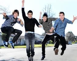 me gusta escuchar musica, y hacer cualquier cosa divertida. Follow me & follow back soy rusherboy
