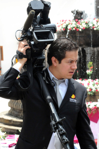 Reportero Televisa Espectáculos