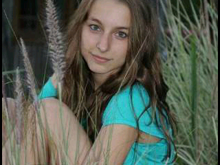 Q te puedo decir me llamo cami, amo la musica, estar cn amigas bailar, componer, el cel, la compu