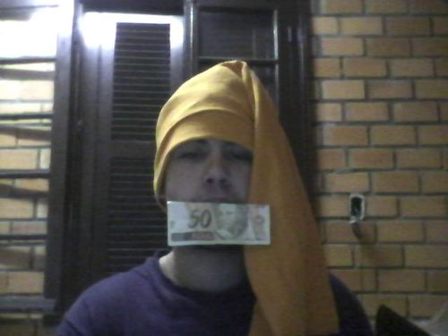 me siga que sigo de volta um abraço tchê!!!
GOSTO DE BANDAS  E MUITO MAIS 
curti um cinema  com a galera  e de ficar com a namorada é show