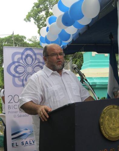 GilbertoCanjura's profile picture. Ex-Magistrado Propietario del Tribunal Supremo Electoral. Abogado del Arzobispado de San Salvador, años 78-86. Defensor de reos políticos.