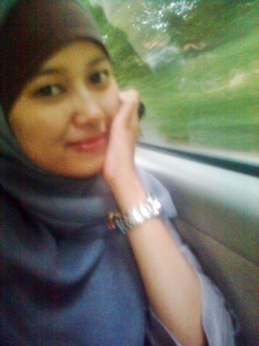 i'm a super,friendly and cheerfull girl...
pecinta games dan penggila bola... :-)