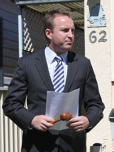 BennyTowers's profile picture. Licensed Auctioneer