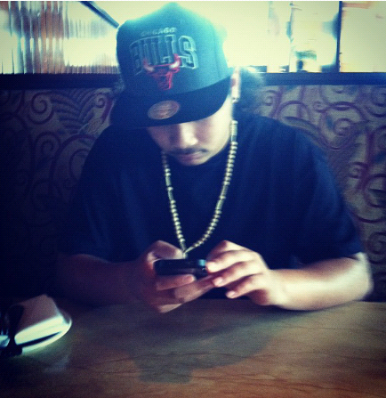 shiid follow me ill follow back :)