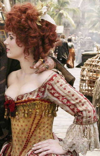 I love me these damn pirates, I do, but I hates em too! 'specially that Jack Sparrow, me true love is me Hector #POTC RP/MC 21+