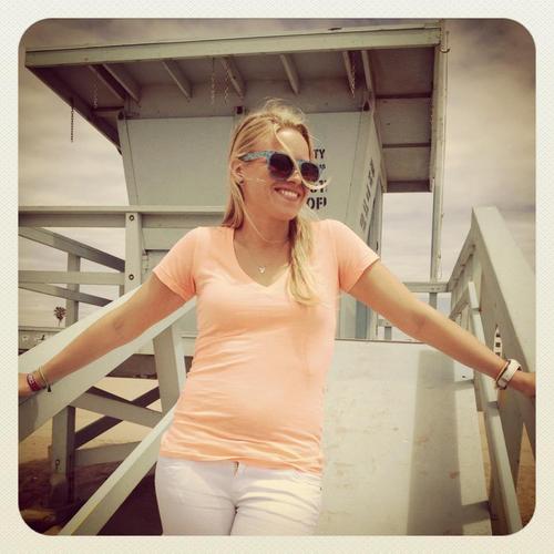 _niic0lee's profile picture. better late than never