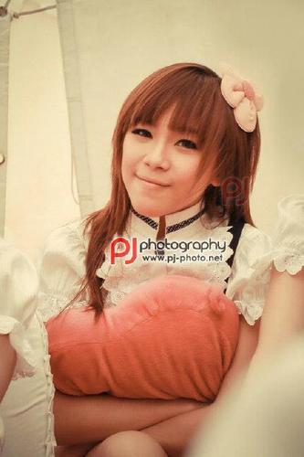 Love ChiBi Love Smash Love SNSD Love One Direction Love Cjr ! I was born 27 Desember at London,United Kingdom !Never give up :)