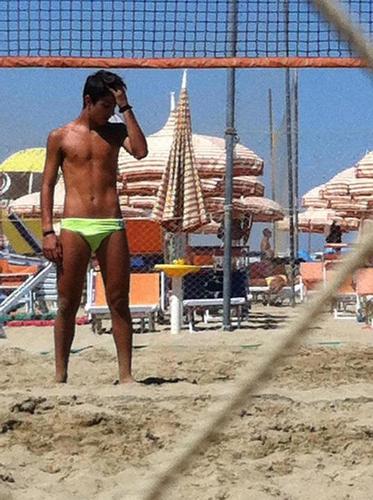 football player.



 Lotta sempre per raggiungere il tuo sogno!