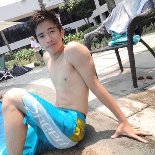 MrMakisig94's profile picture. Dont get close to me, be close to GOD.