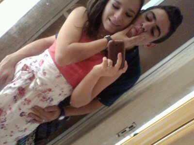 namorado da @lauradasilva22, amu de mais ah minha futura esposa :D 14 anos, ciumento, chato mais legal rs' segue ai?