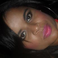 soou deborah tenho 20 anns, trabalhoo e sou muitoo feliz:D