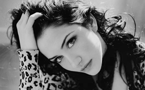 nikkilangmusic's profile picture. Singer / Songwriter / Melody Maker