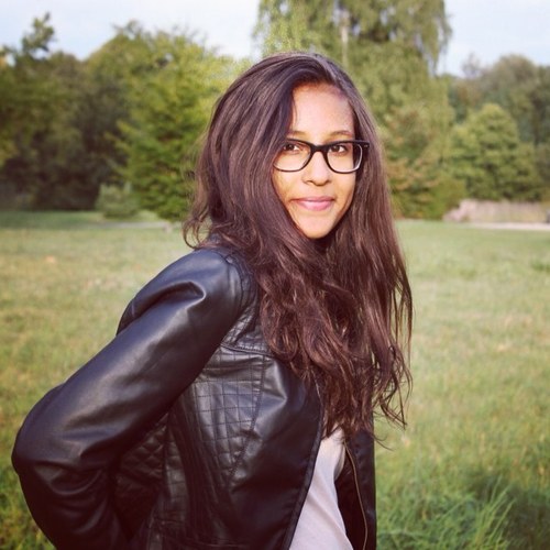 JulieNseng2's profile picture. l'erreur est humaine sinon il n'y aurait pas de gomme au bout des crayons