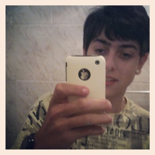 Eu sei que o mundo da voltas, mas quando a gente bebe muito parece que essas voltas são mais rápidas.