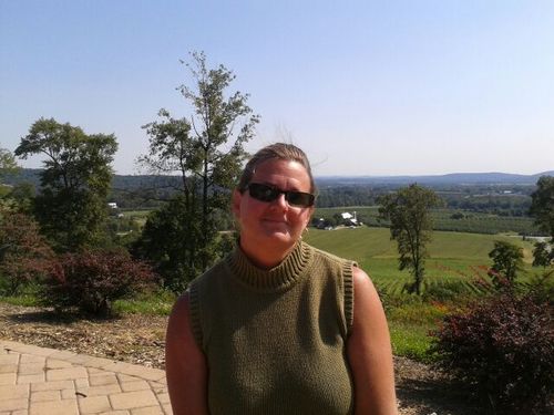 housewife737's profile picture. 