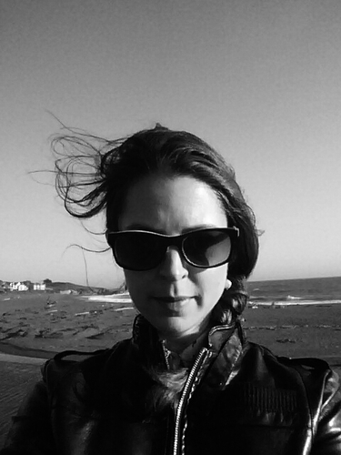 LizOsborn1's profile picture. technologically challenged...so bare with me. or is it bear with me? Oh - and I act and stuff.  And like pigs.  And dogs (mostly my own)...