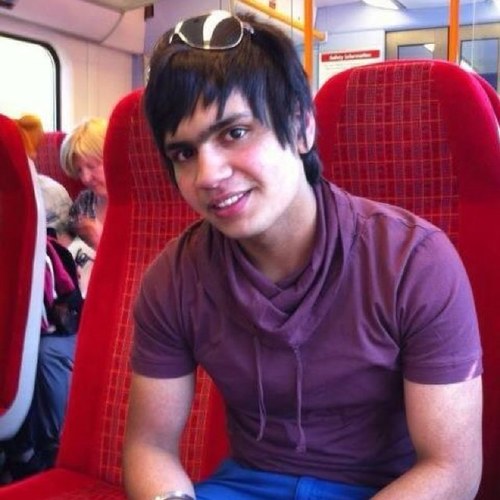 parm_gosal's profile picture. 