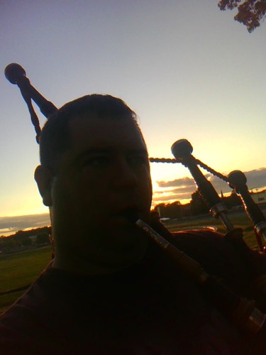 bfdpiper158's profile picture. The bagpiping firefighter dad that blogs his own views and opinions of the world cause he wears his heart on his sleeve.