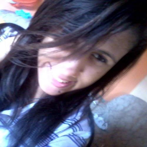 oie me chamo Andressa tenho 15 aninhos *-* sou chata e legal u.u .. sou fã da banda Restart 3 e nunca deixarei de amar eles .. Namorado- Wesley s2