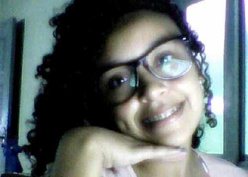 Eu sou chata,irritante,ciumenta,sou possesiva,egoista,me apego facil as pessoas, falo oque tenho que fala na cara,odeio falsidade,sou ignorante U_U , bj ;*