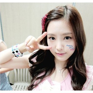 NaEun_cute's profile picture. Son Na Eun. | A-pink | vocalist | 94 lines | Jihae= Nana= Naeun... no agency.  single cute
need couple