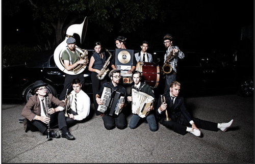 13 piece street band from Sonoma County, CA. 
http://t.co/pel4tCpF